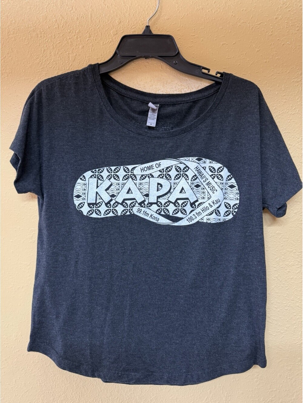 KAPA Slippah Hawaii Radio 100.3 FM Hilo Kona Womens Black Tshirt Size Medium